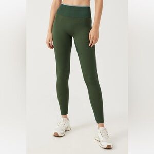Outdoor Voices Green Leggings with Elastic Waistband